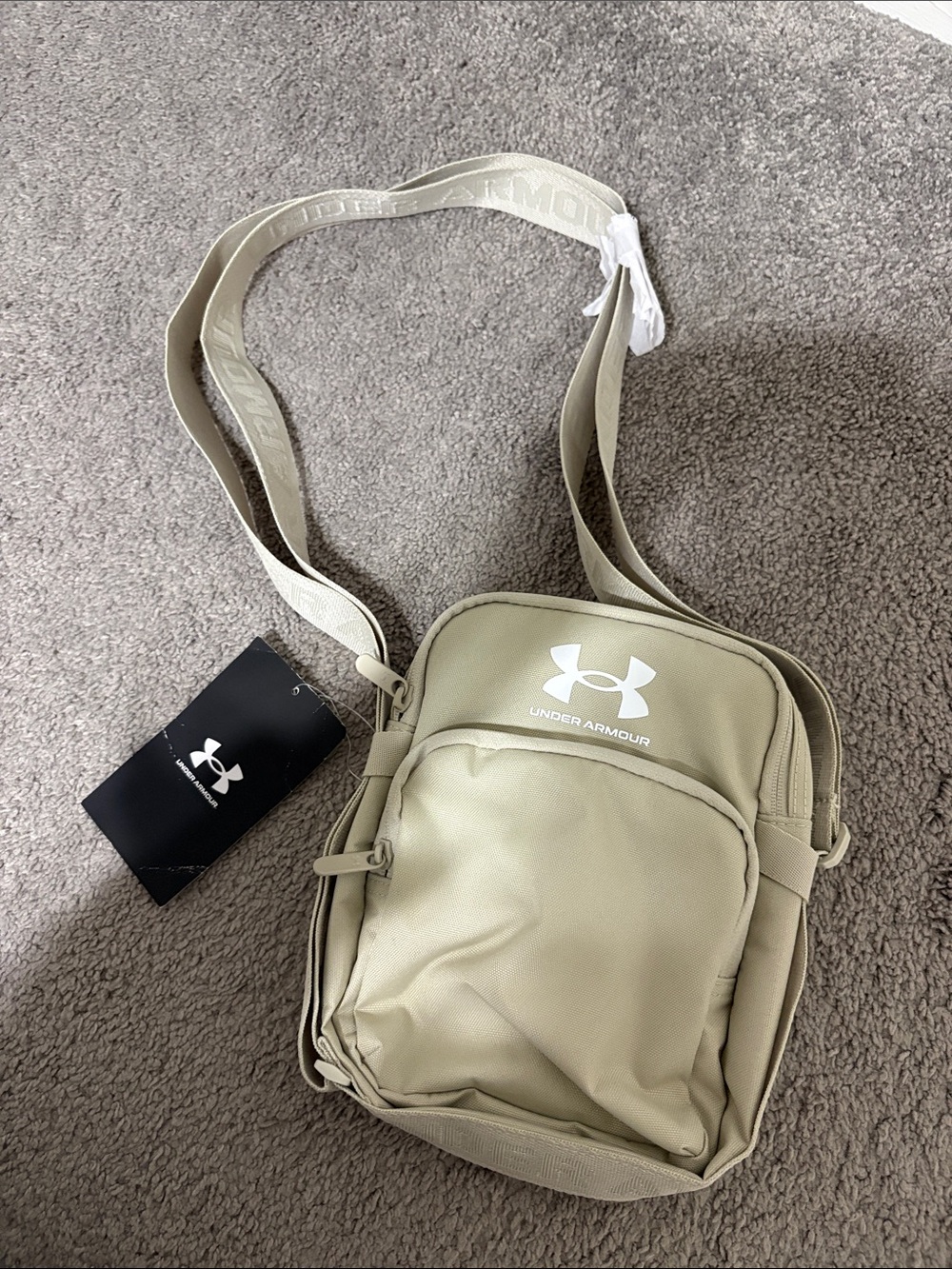 Under Armour Loudon Lite Crossbody bag